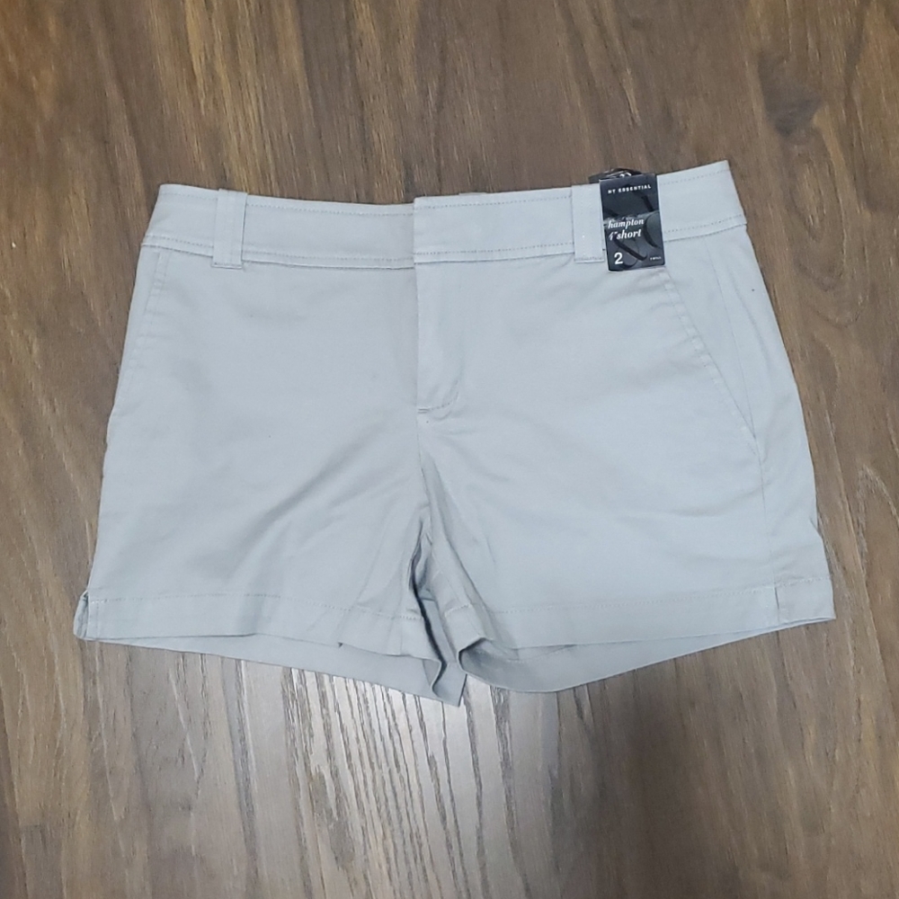 Grey shorts